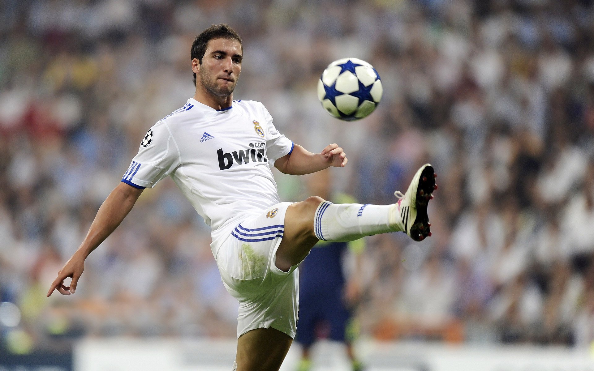 mk体育app下载-曼城多点进攻令对手防不胜防，曼城vs多特比分预测